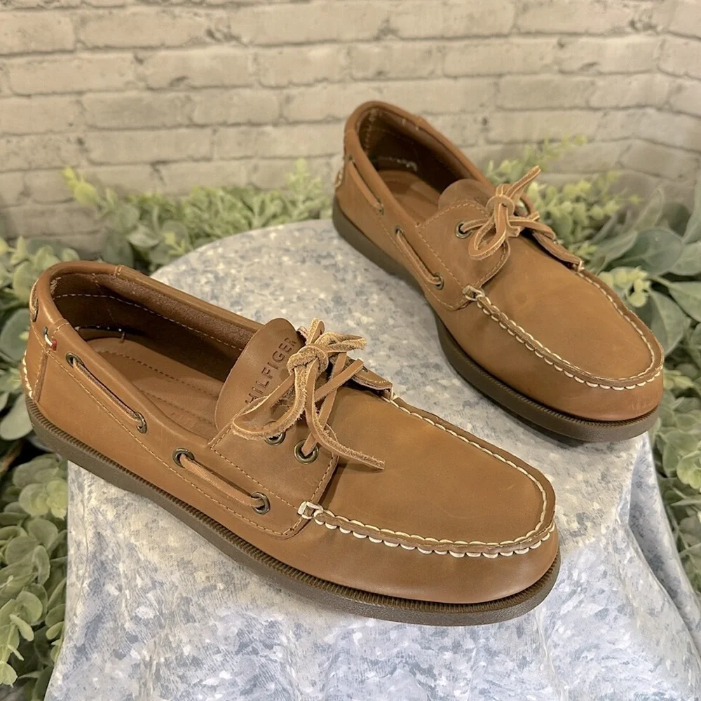 TOMMY HILFIGER “Bowman” Tan Leather Classic 2-Eye Boat Shoes Mens 7M🤎VGUC - Picture 12 of 12